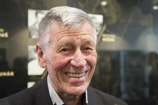 Vo veku 76 rokov zomrel Jozef Adamec, legenda slovenského futbalu