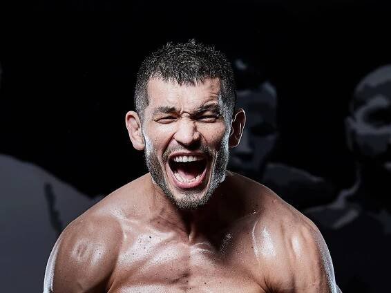 Muradov rýpe do Kincla a naznačuje užívání dopingu: V Thajsku se hodně sype. Nabízí testy