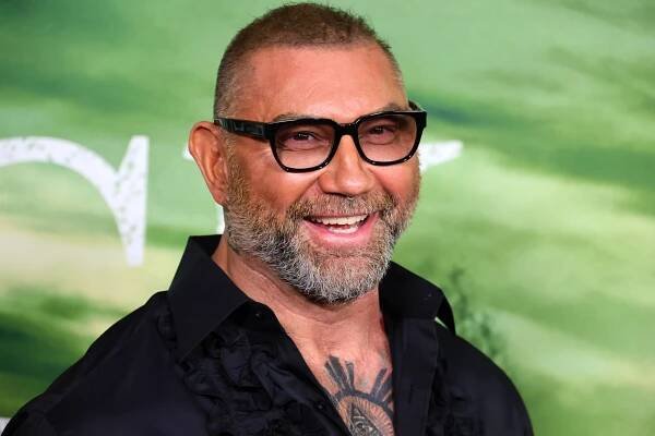 Dave Bautista - Wrestler, Actor, Kickboxer, MMA Fighter, Bodybuilder