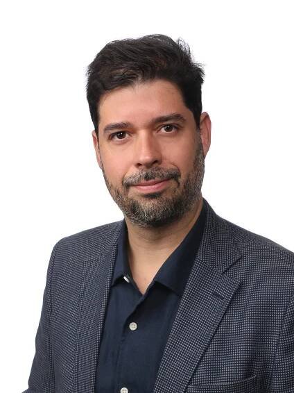 Dr. Diaz Ruiz | Business academic and author