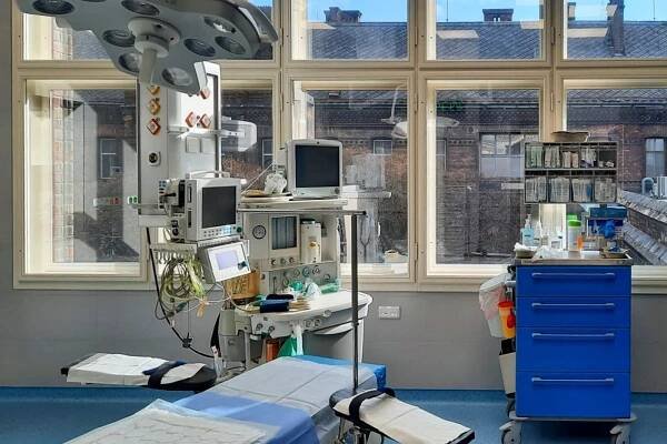 Nové porodní centrum U Apolináře přivítá první rodičky. Je komfortnější a nabízí více soukromí