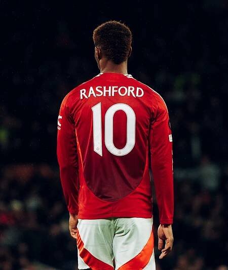 Marcus Rashford, number 10, in a Manchester United jersey.
