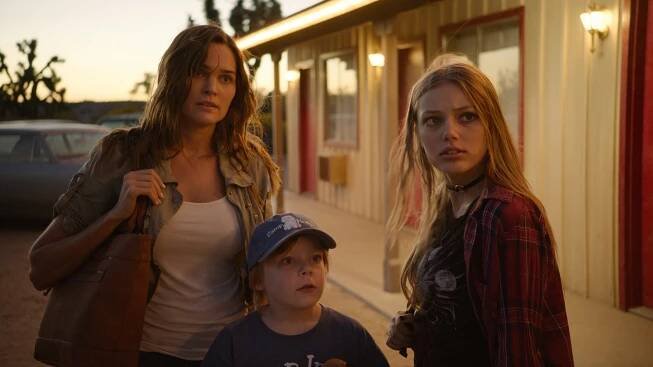 Zoufalý únos - Z filmu - Sunny Mabrey, Andy Walken, Grace Van Dien