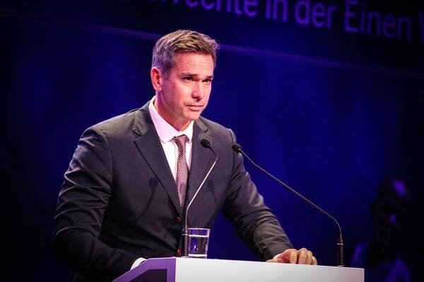 Manou Lubowski beim Kindernothilfe-Medienpreis 2015 (Quelle: Ralf Krämer)