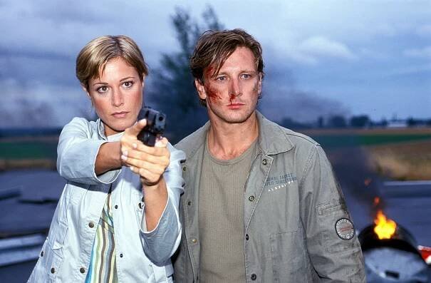 Kobra 11 - Nasazení týmu 2 - Odplata - Z filmu - Julia Stinshoff, Hendrik Duryn