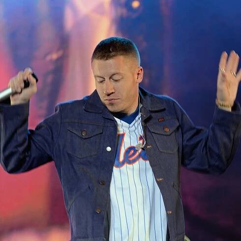 Macklemore Has Officially Denounced His Former "Racist" Haircut