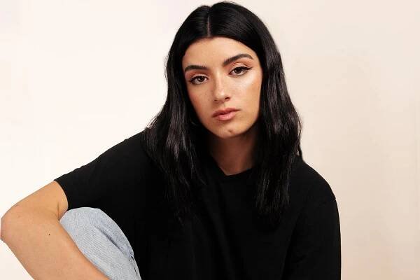 Dixie D’Amelio Describes Her Premenstrual Dysmorphic Disorder Symptoms: ‘Losing the Will to Live’