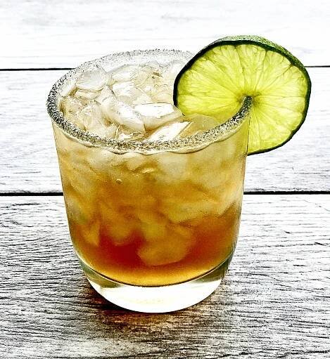 Love Margaritas? Love Sweet Tea? Then you'll go crazy over sweet tea margaritas! It's the best combination of two classic drinks in one yummy glass!
