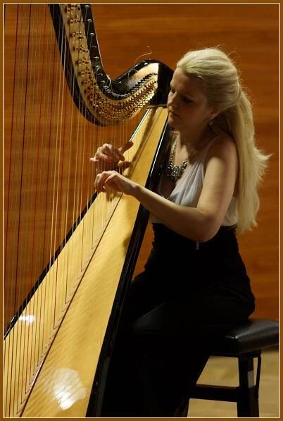 Zbyňka Šolcová - harfistka