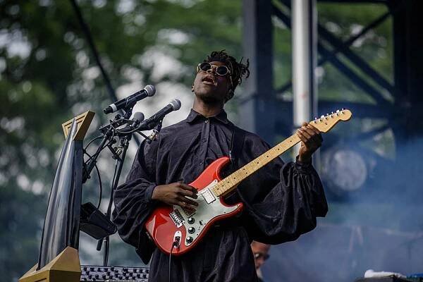 Moses Sumney - Wikipedia