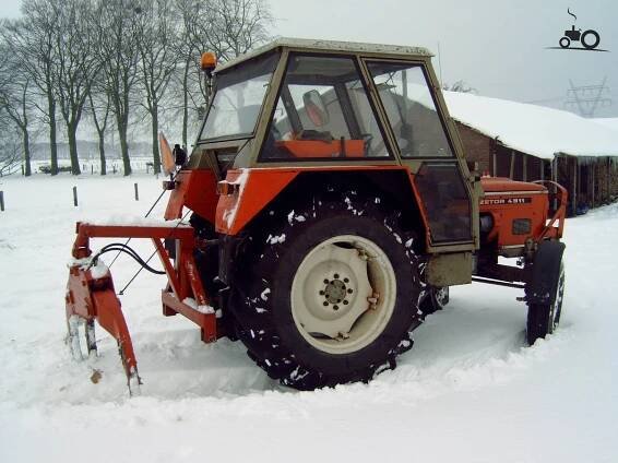 Zetor 4911 van benniej01