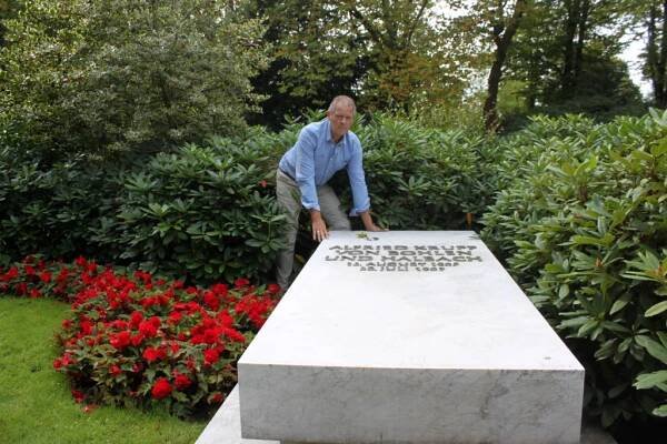 Krupp von Bohlen und Halbach, Alfried Felix Alwyn. | WW2 Gravestone