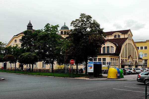 Soubor:Karlovy Vary Horova 1223-1 Tržnice.jpg – Wikipedie