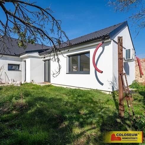 Hevlín, novostavba RD 4+kk, 132 m2