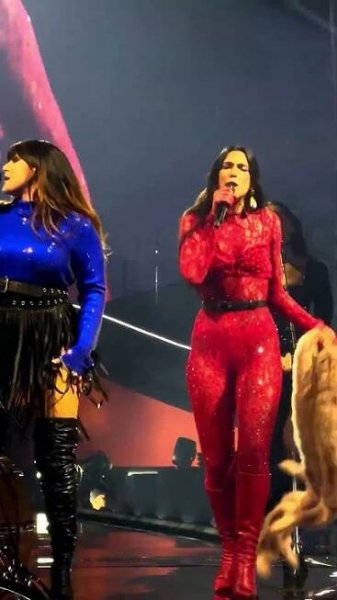 Dua Lipa & Ewa Farna NA OSTŘÍ NOŽE?! Nečekaný duet, který rozbil internet! #mashup #duet