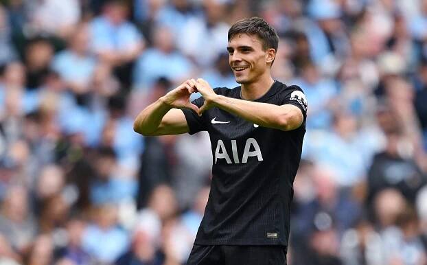 Manchester City 0 Tottenham 2: Trafford’s howler, Frank’s pressing plan, outstanding Palhinha