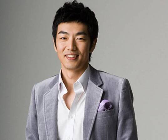Lee Jong-hyuk - Bio, Facts, Family Life of South Korean Actor