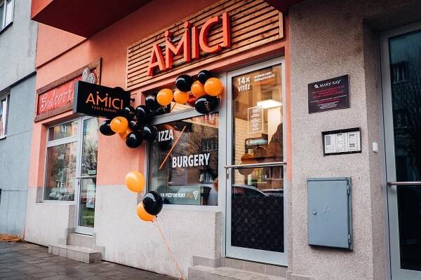 Amici Pizza & Burgers foto 1