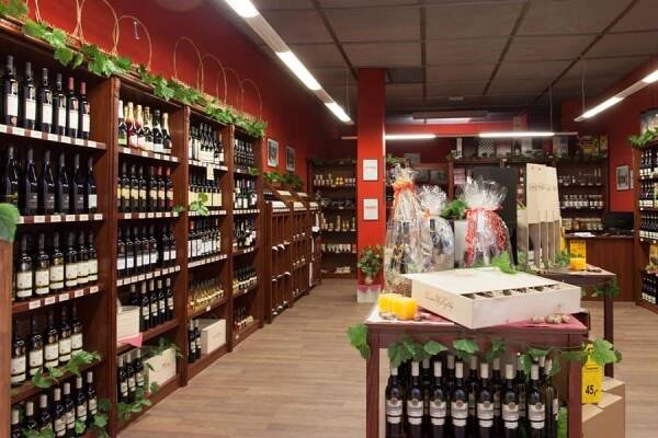 Vinařství U Kapličky | Obchodní centrum Rokycanská