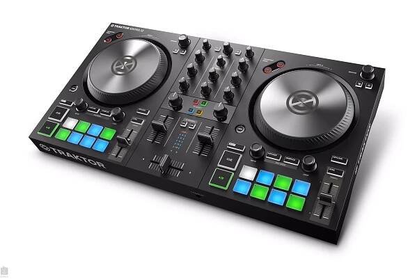 Native Instruments Traktor Kontrol S2 MK3