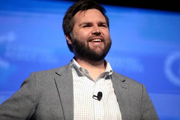 Kdo je J. D. Vance?
