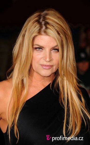 Kirstie Alley - celebrity účes - HappyHair
