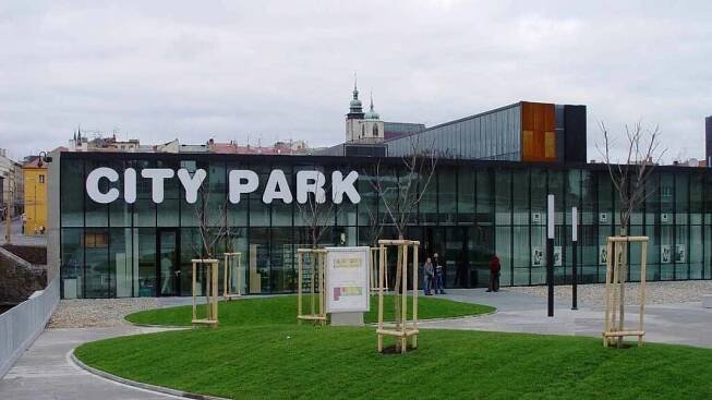 Z City Parku bude vysílat radio, lidé vymyslí logo