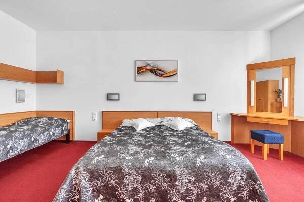 Hotel Za Vodou Dvůr Králové nad Labem Exteriér fotografie