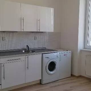 Pronájem byty 1+1 28 m²
