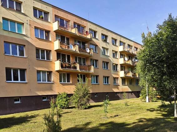PODNÁJEM BYTU 2+1, MÍROVÁ - BOHUMÍN - Dalibor Žurek | realitní makléř Ostrava 