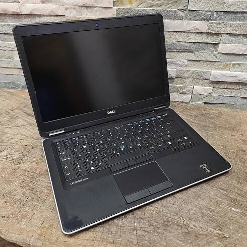 611) Dell Latitude E7440 - na díly / i7-4600U / 14" HD - NEFUNKČNÍ