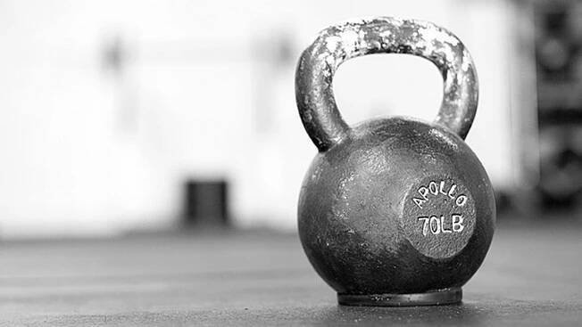 Nový cvik pro kvadricepsy a bicepsy | kulturistika.com
