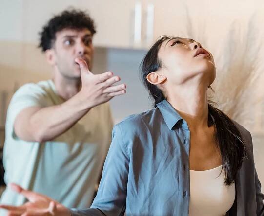 Couple attending anger management therapy at KMA Therapy in Toronto
