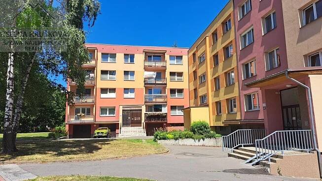 Nájem bytu 3+1 s garáží, ul. O. Jeremiáše, Ostrava-Poruba