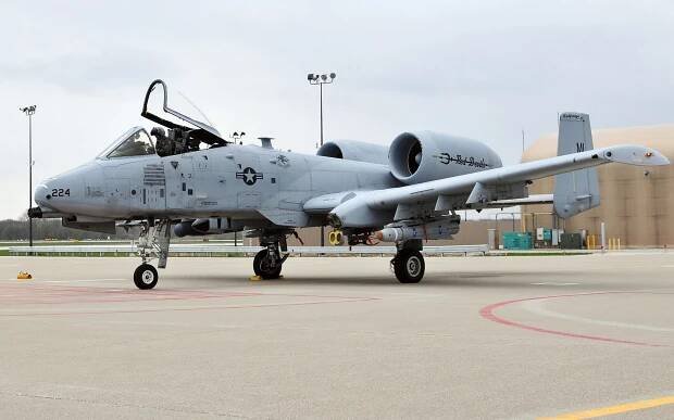 Detailed Tour of The U.S. Air Force A10 Thunderbolt II