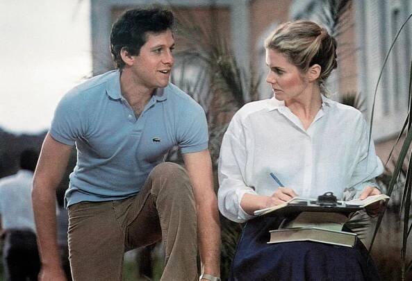 BAD MEDICINE, from left: Steve Guttenberg, Julie Hagerty, 1985. ©20th Century-Fox Film Corporation, TM & Copyright /