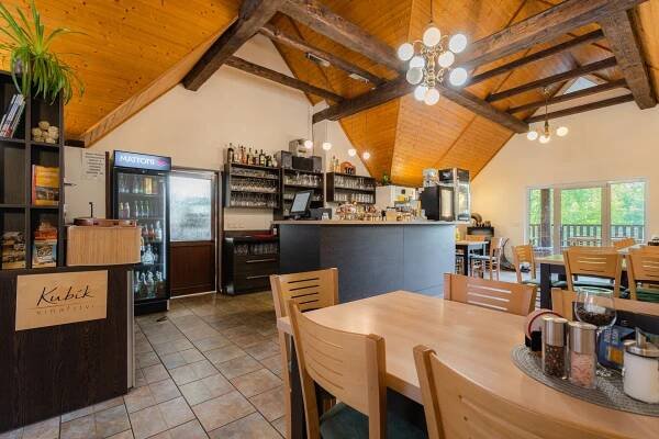 Rybí restaurace Hůrka Lipno | Restaurace a apartmány
