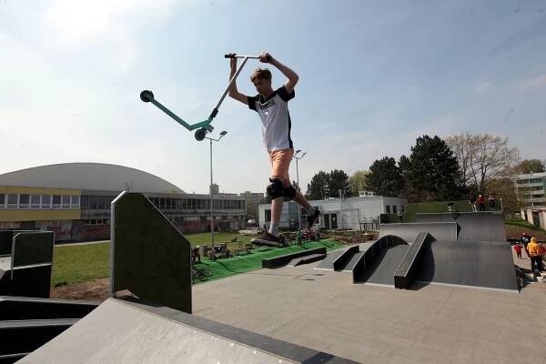 Kroměřížský skatepark patří v rámci Česka mezi nejlepší. Podívejte se