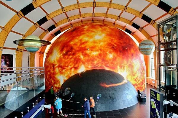 Fotogaléria • Planetárium - Techmania Science Center (Hvezdáreň, planetárium) • Mapy.com