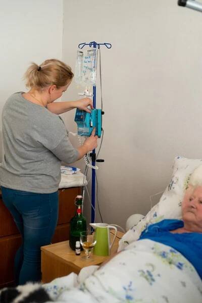 mobilni-hospic-03