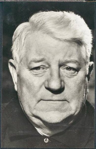 31A1879 Jean Gabin - Pohlednice
