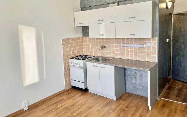1+1, Studentská, Jirkov, 36 m²