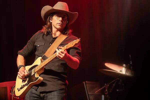 Lukas Nelson Throws Sticks and Stones