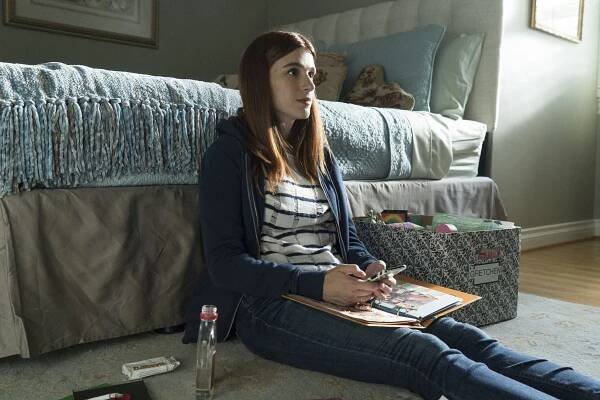 Nejsem do tebe blázen - Not a Great Bet - Z filmu - Aya Cash