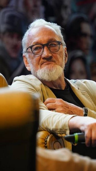 Robert Englund