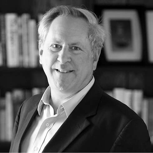 Review: In ‘The Billion Dollar Spy,’ David E. Hoffman Recalls a Cold War Spy