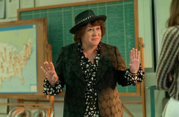 Mrs. America - Bella - Z filmu - Margo Martindale