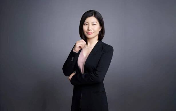 Meet the Visionaries Behind Avia: Vickie Chen and Ping Wang's Journey