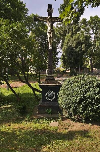 Soubor:Kříž u silnice, Molenburk, Vysočany, okres Blansko (02).jpg