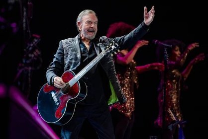UNIVERSAL MUSIC GROUP ACQUIRES NEIL DIAMOND’S COMPLETE SONG CATALOG AND ALL MASTER RECORDINGS